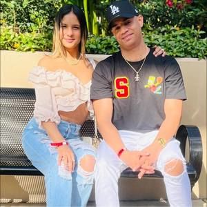 Meet your Posher, Thalía